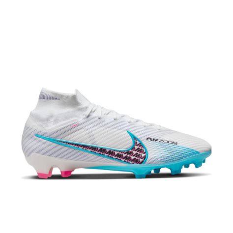 nike mercurial voetbalschoenen.